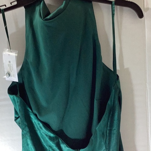 Blondie Nites
Juniors' Satin Open-Back Halter Dress - Picture 7 of 8